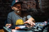 DJ Set Dubase